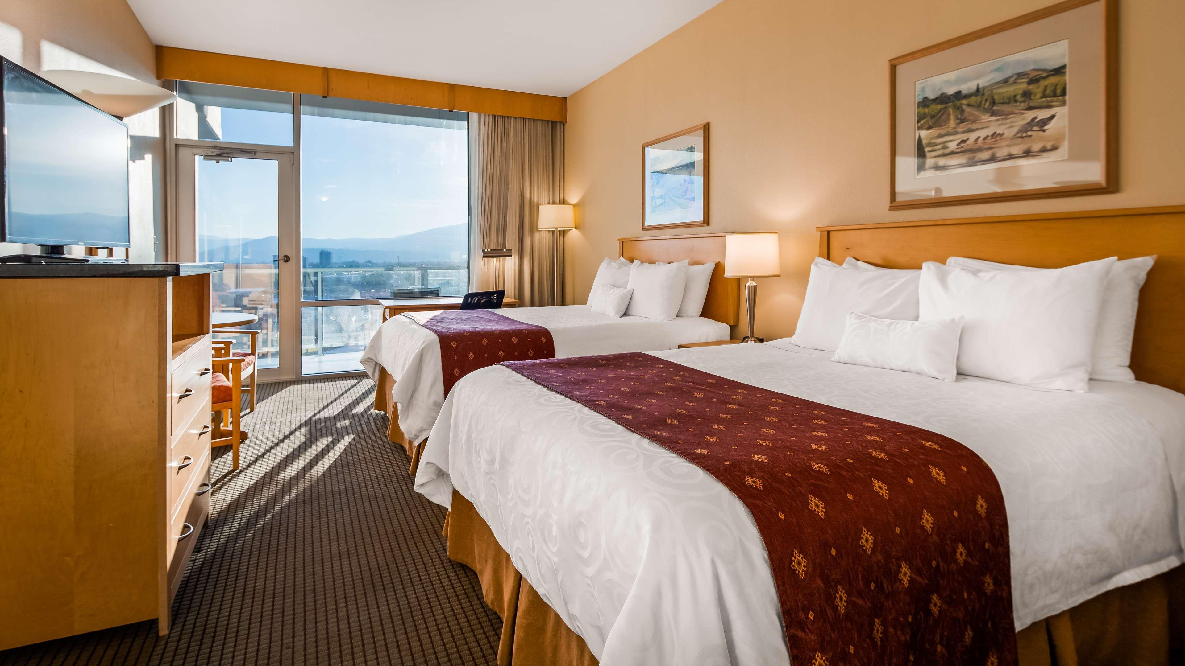 Best Western Plus Kelowna Hotel & Suites Buitenkant foto