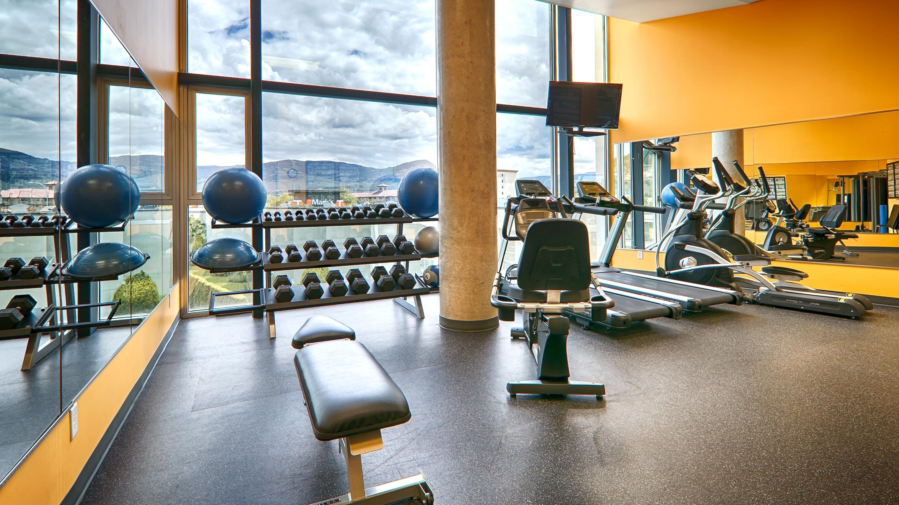 Best Western Plus Kelowna Hotel & Suites Buitenkant foto