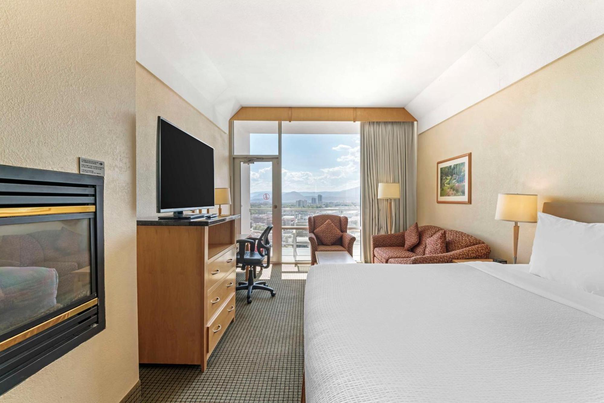 Best Western Plus Kelowna Hotel & Suites Buitenkant foto