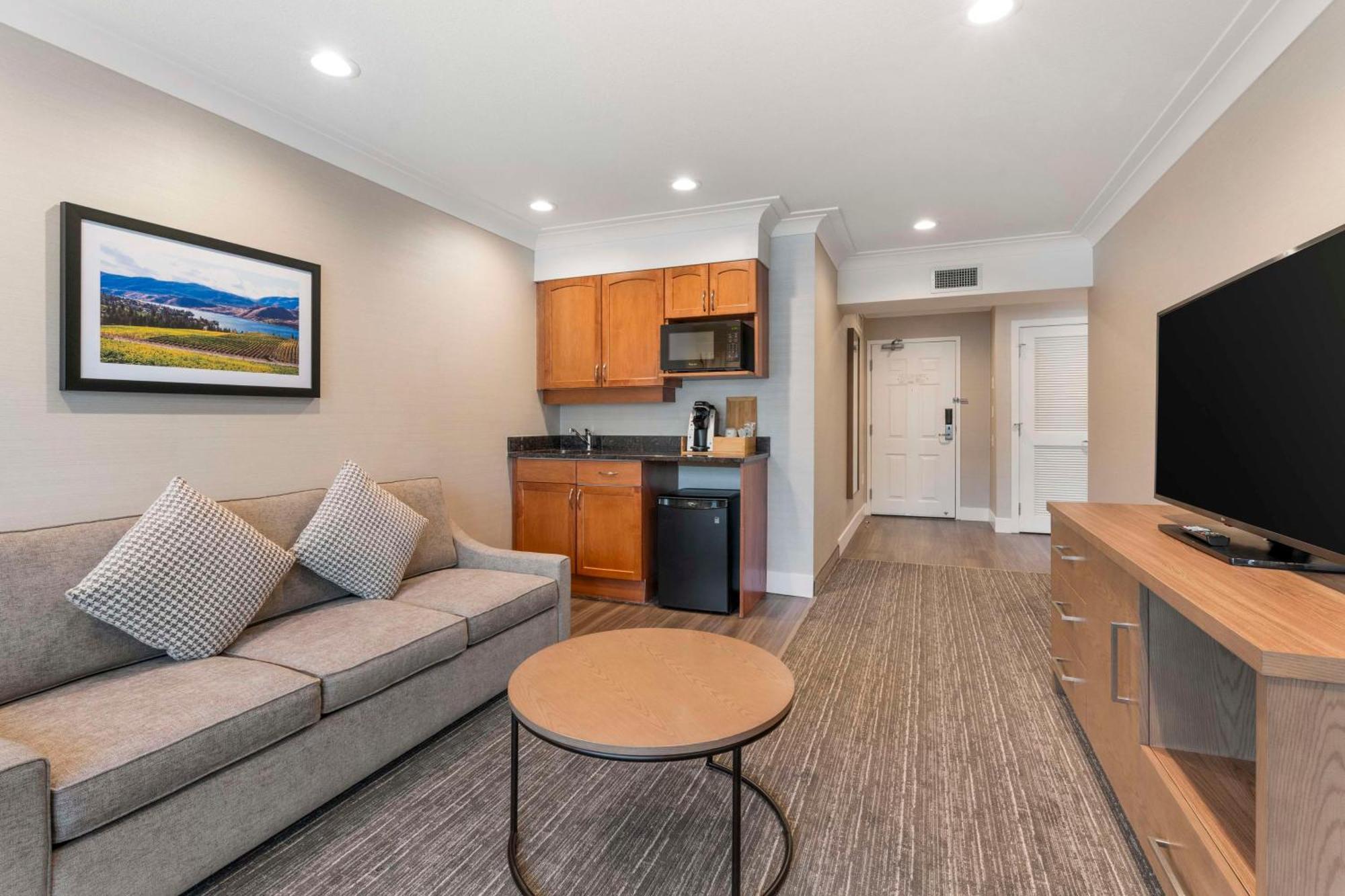 Best Western Plus Kelowna Hotel & Suites Kamer foto