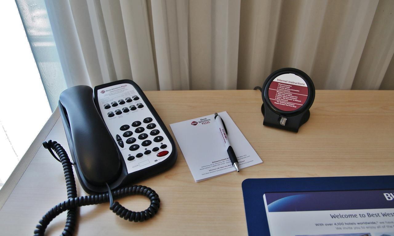 Best Western Plus Kelowna Hotel & Suites Buitenkant foto