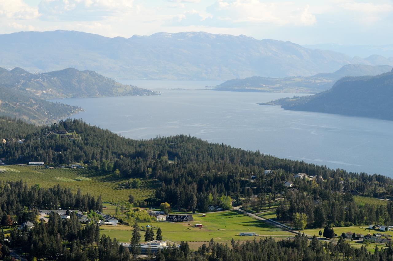 Best Western Plus Kelowna Hotel & Suites Buitenkant foto